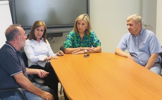 Η Ζ. Μακρή σε σύσκεψη στη Λάρισα